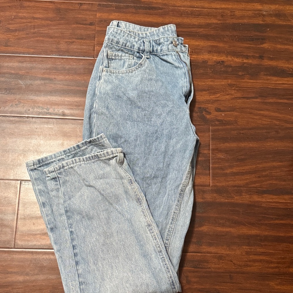 Fashion Nova Light Blue Boyfriend Jeans
